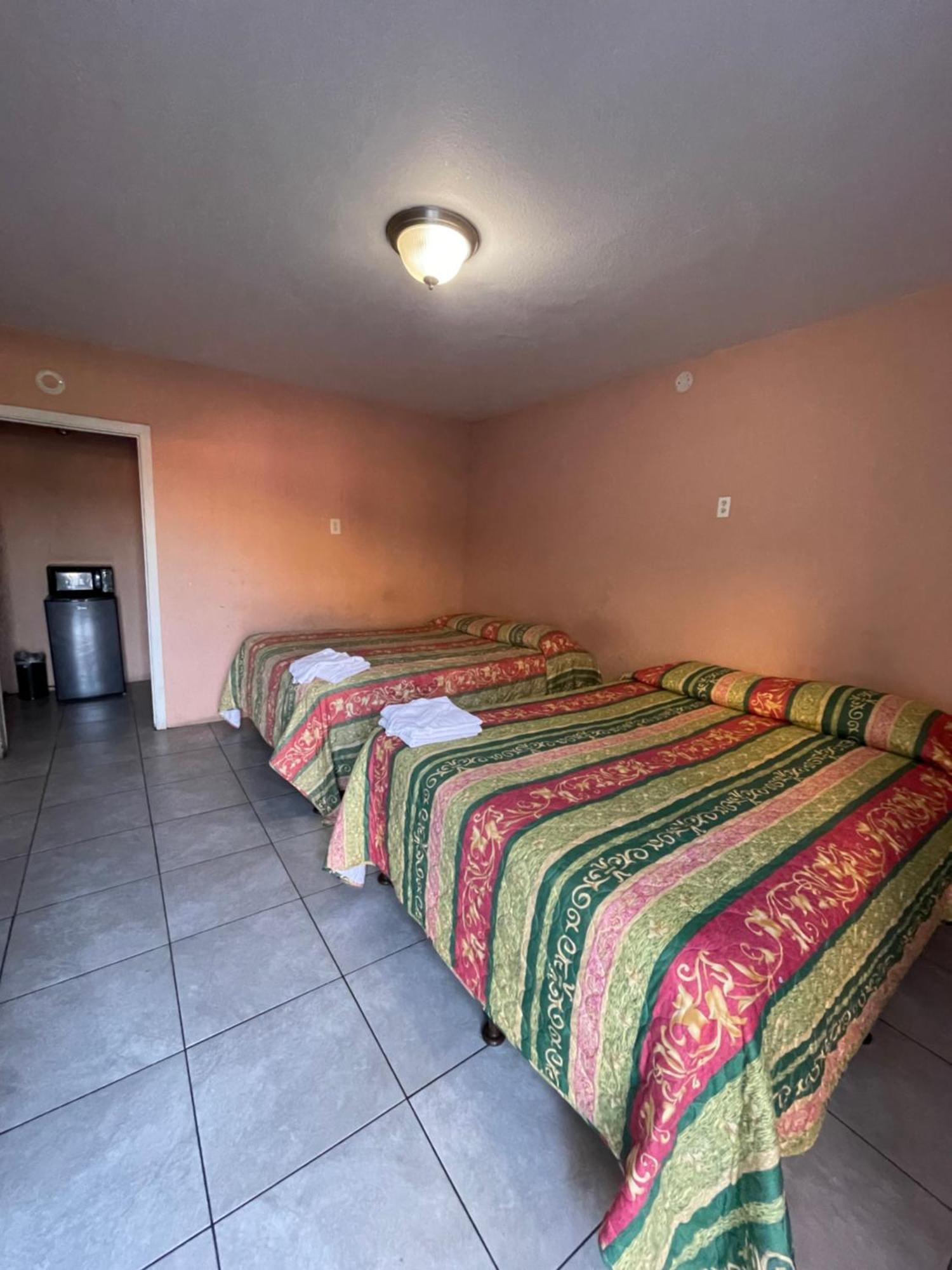 Monterey Motel Long Beach Quarto foto
